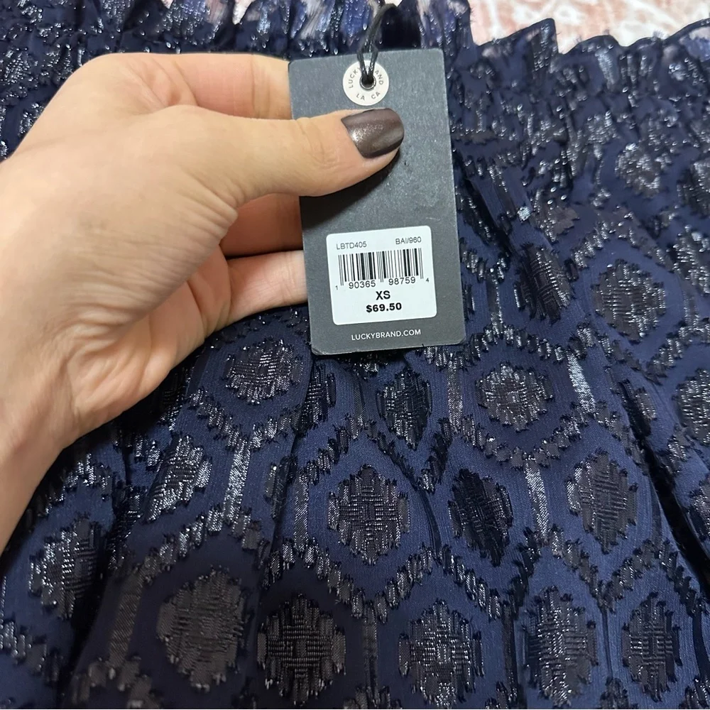 NWT Lucky Brand Off-Shoulder Metallic Patterned Balloon Sleeve Top